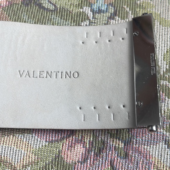 Valentino watch (new in a box). Genuine Lizard. - Picture 6 of 8